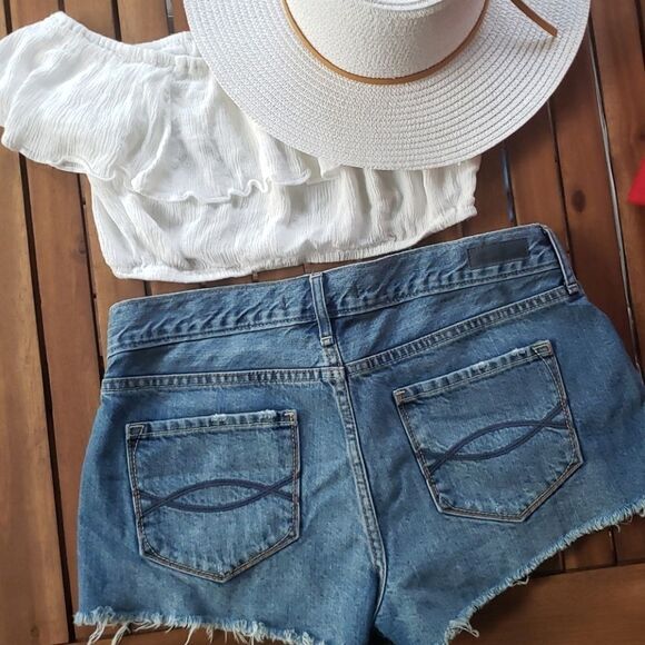 💖Abercrombie & Fitch Distressed Jean Shorts - Picture 5 of 7